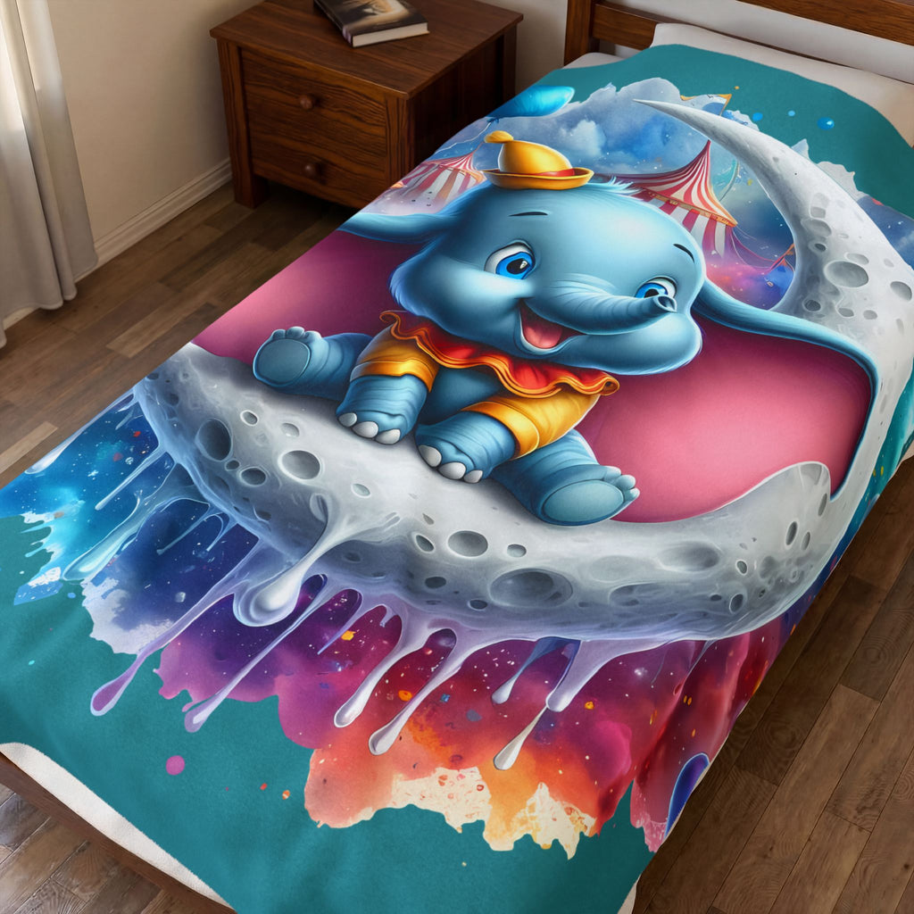 Cute Dumbo Moon Velveteen Plush Blanket — Cozy Throw